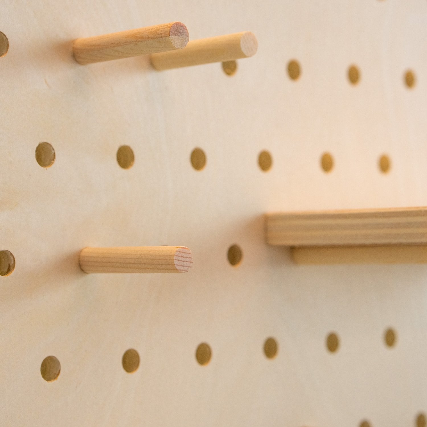 Pegboard-organizer in Cloud Shape